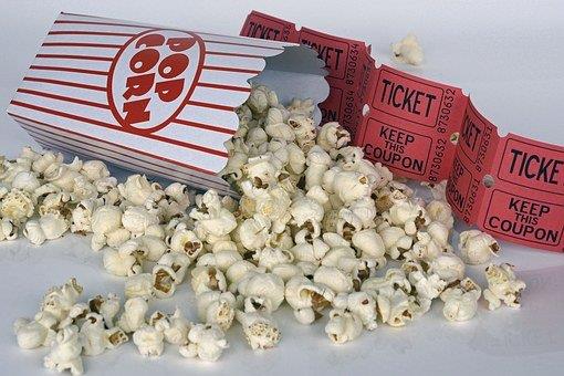 popcorn en filmtickets